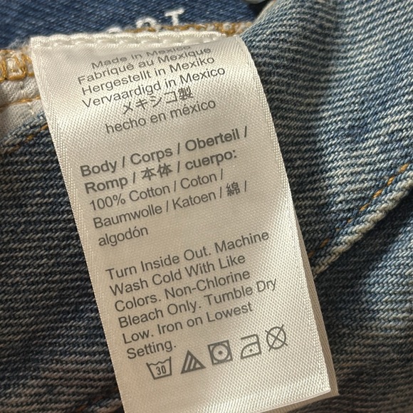 J. Crew relaxed short. Denim shorts size 30 - Picture 6 of 8